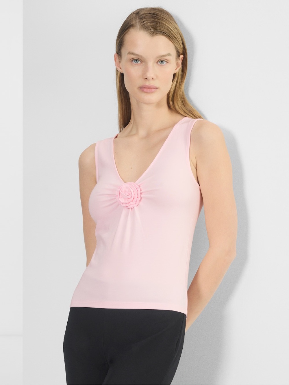 Aritzia Wilfred
GoodLux Bloom Top size XS
